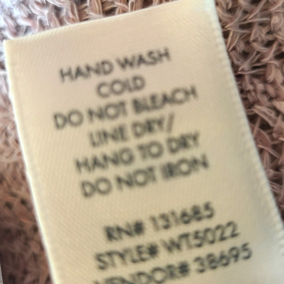 BKE Short Sleeve Sweater Size XL - Picture 6 of 6